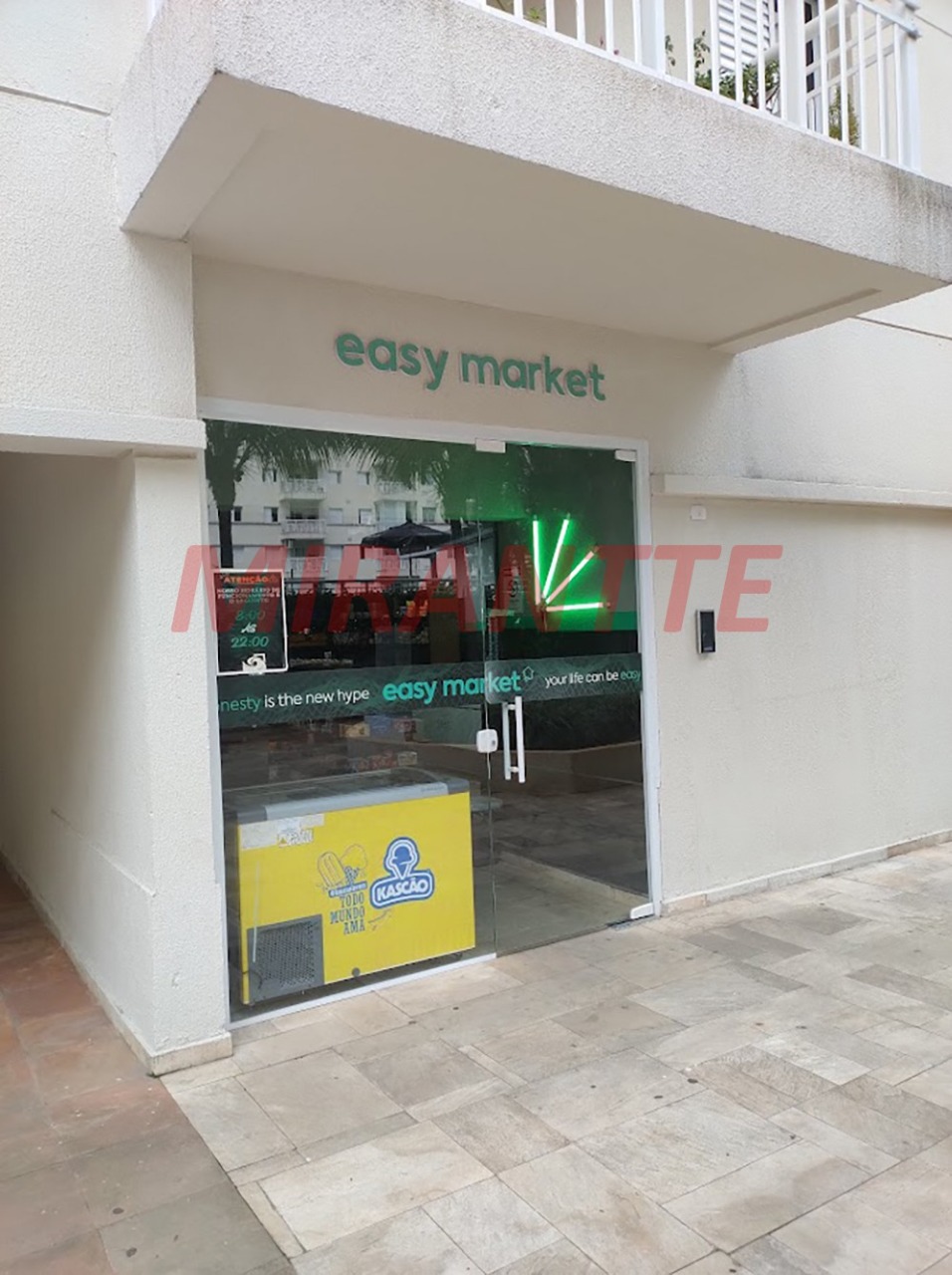 Apartamento de 84m² com 3 quartos em Marapé