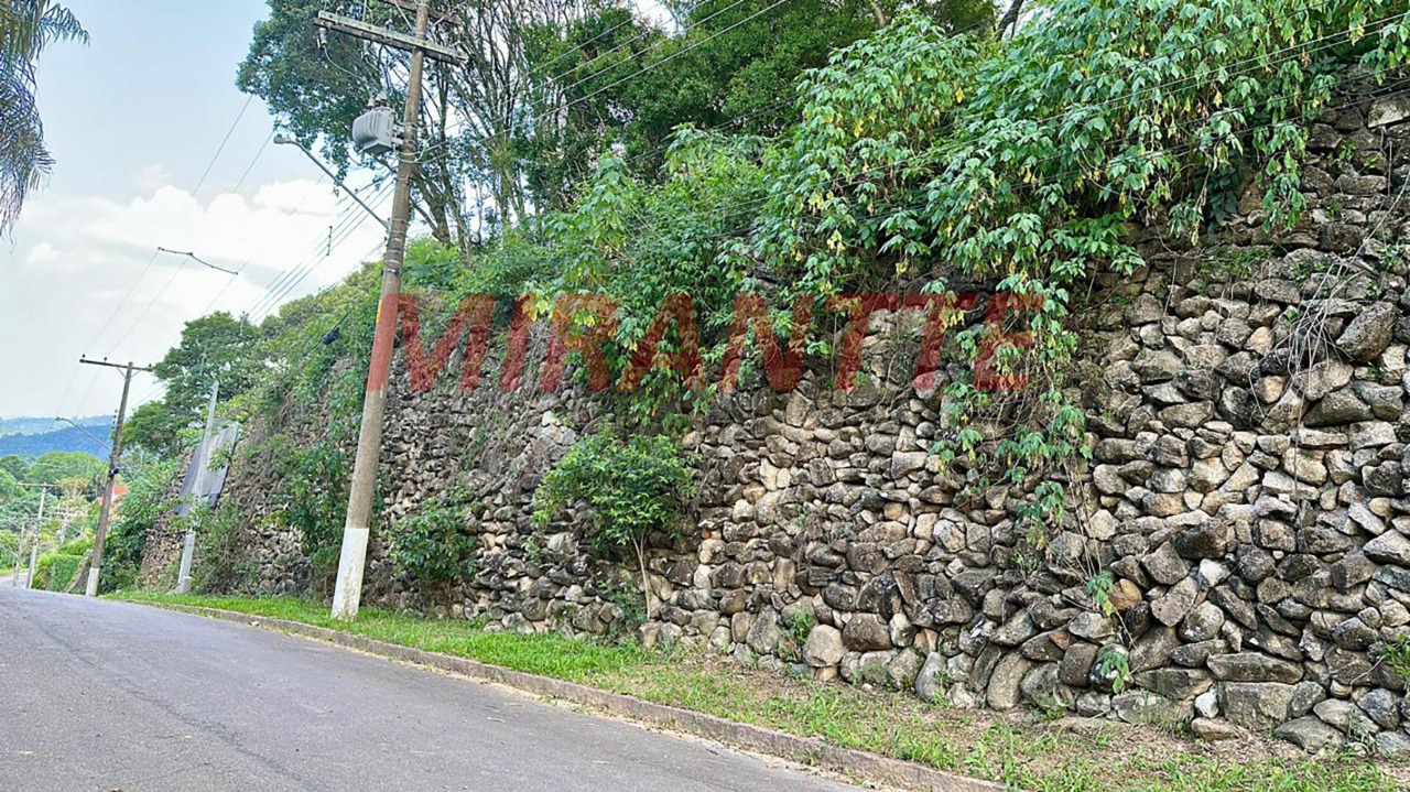 Terreno de 0m² em Alpes de Caieiras