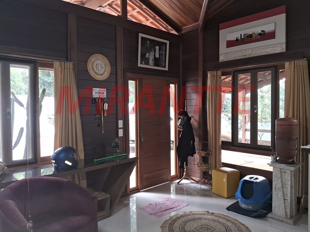 Cond. fechado de 260m² com 5 quartos em sausalito
