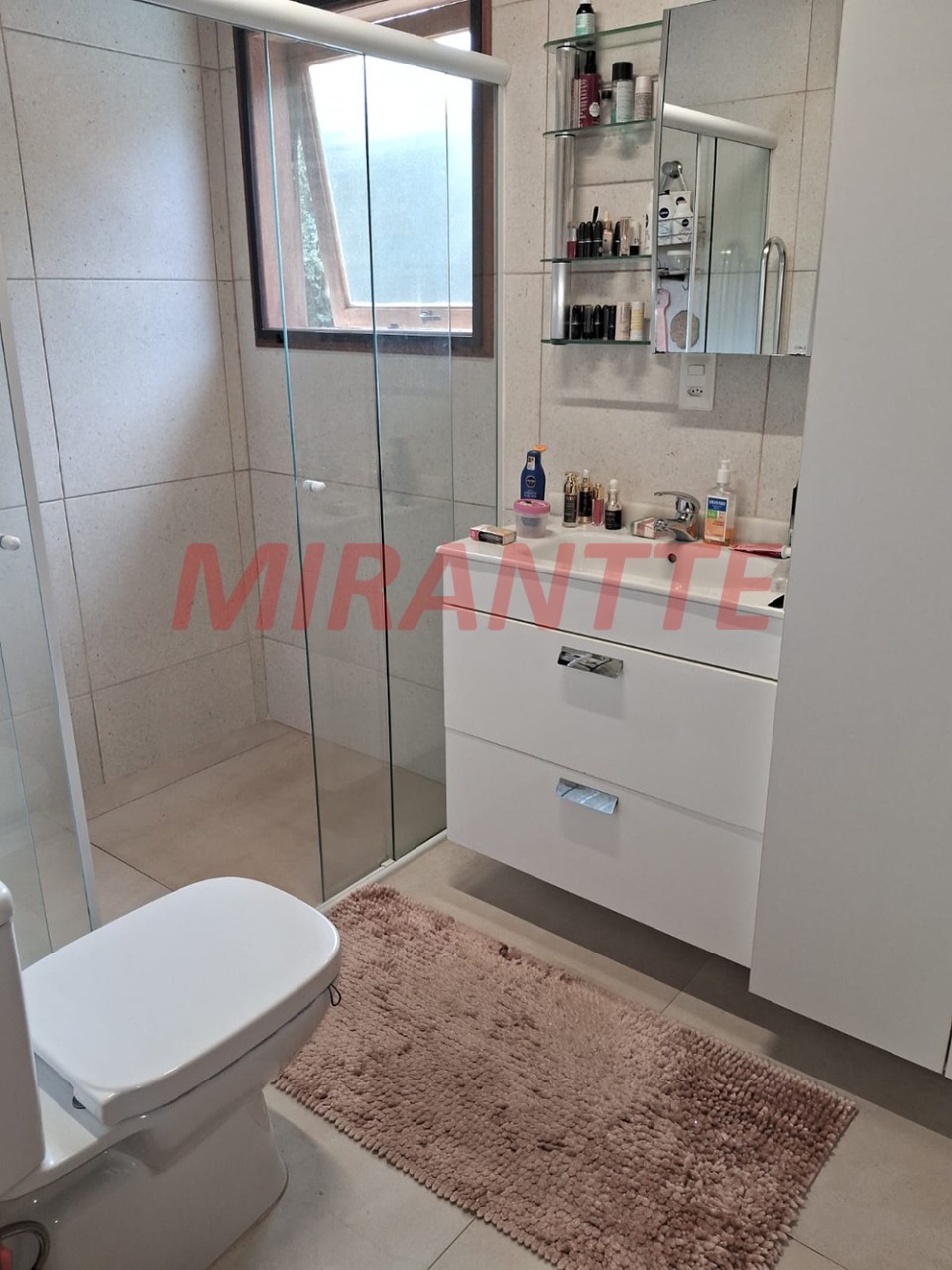 Cond. fechado de 260m² com 5 quartos em sausalito