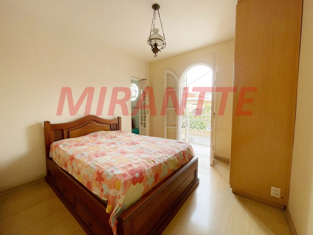Sobrado de 174m² com 3 quartos em Vila Ester