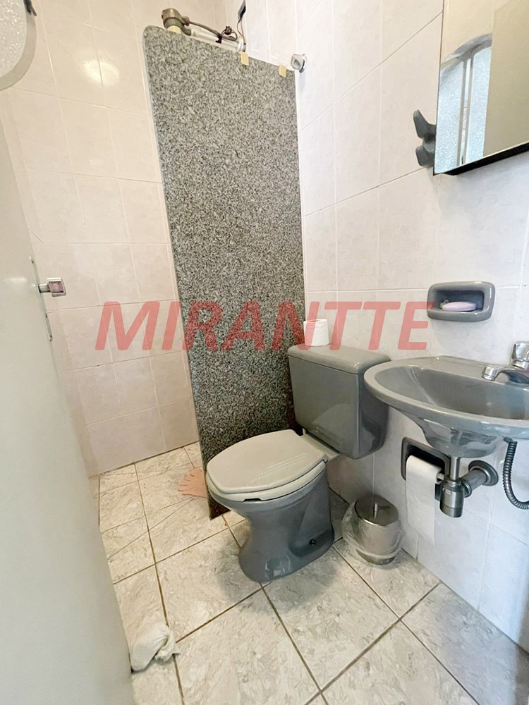 Sobrado de 174m² com 3 quartos em Vila Ester