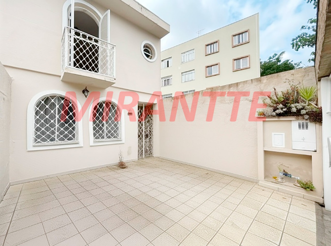 Sobrado de 174m² com 3 quartos em Vila Ester