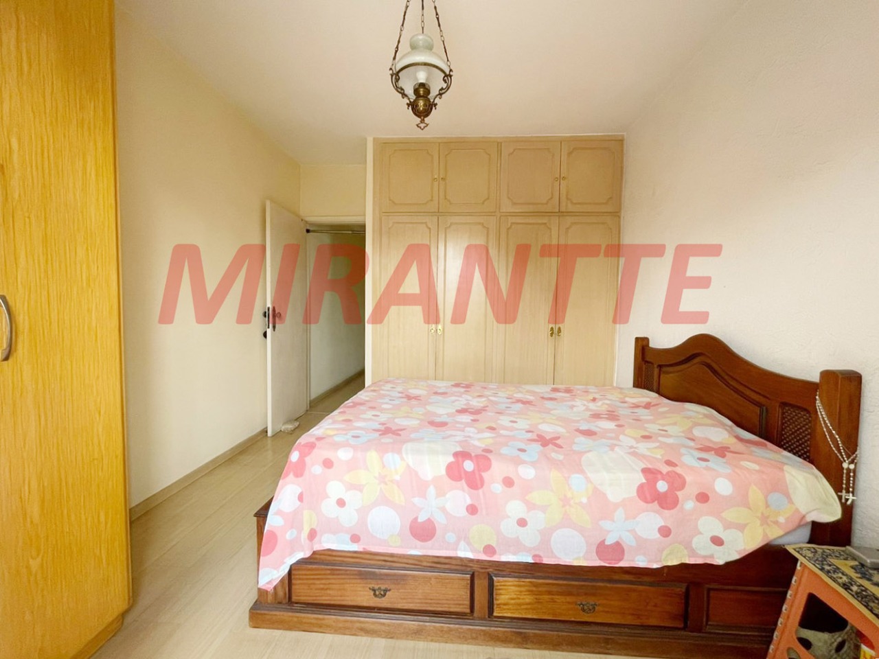 Sobrado de 174m² com 3 quartos em Vila Ester