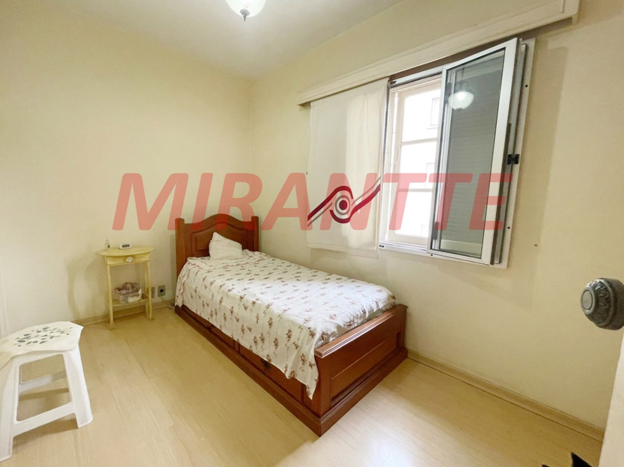 Sobrado de 174m² com 3 quartos em Vila Ester