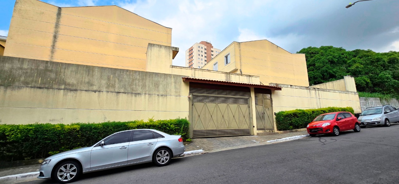Cond. fechado de 103m² com 2 quartos em Vila Siqueira (Zona Norte)