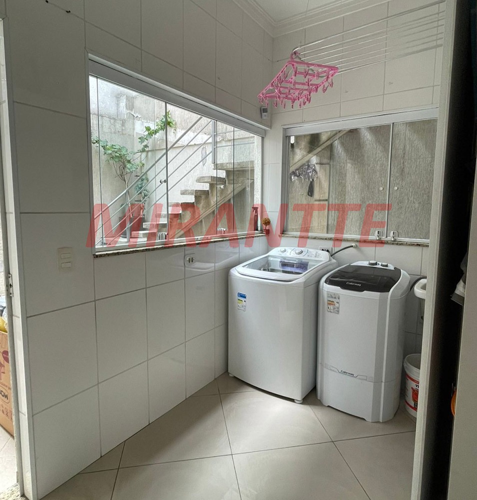 Sobrado de 234m² com 3 quartos em Vila Nova Cachoeirinha