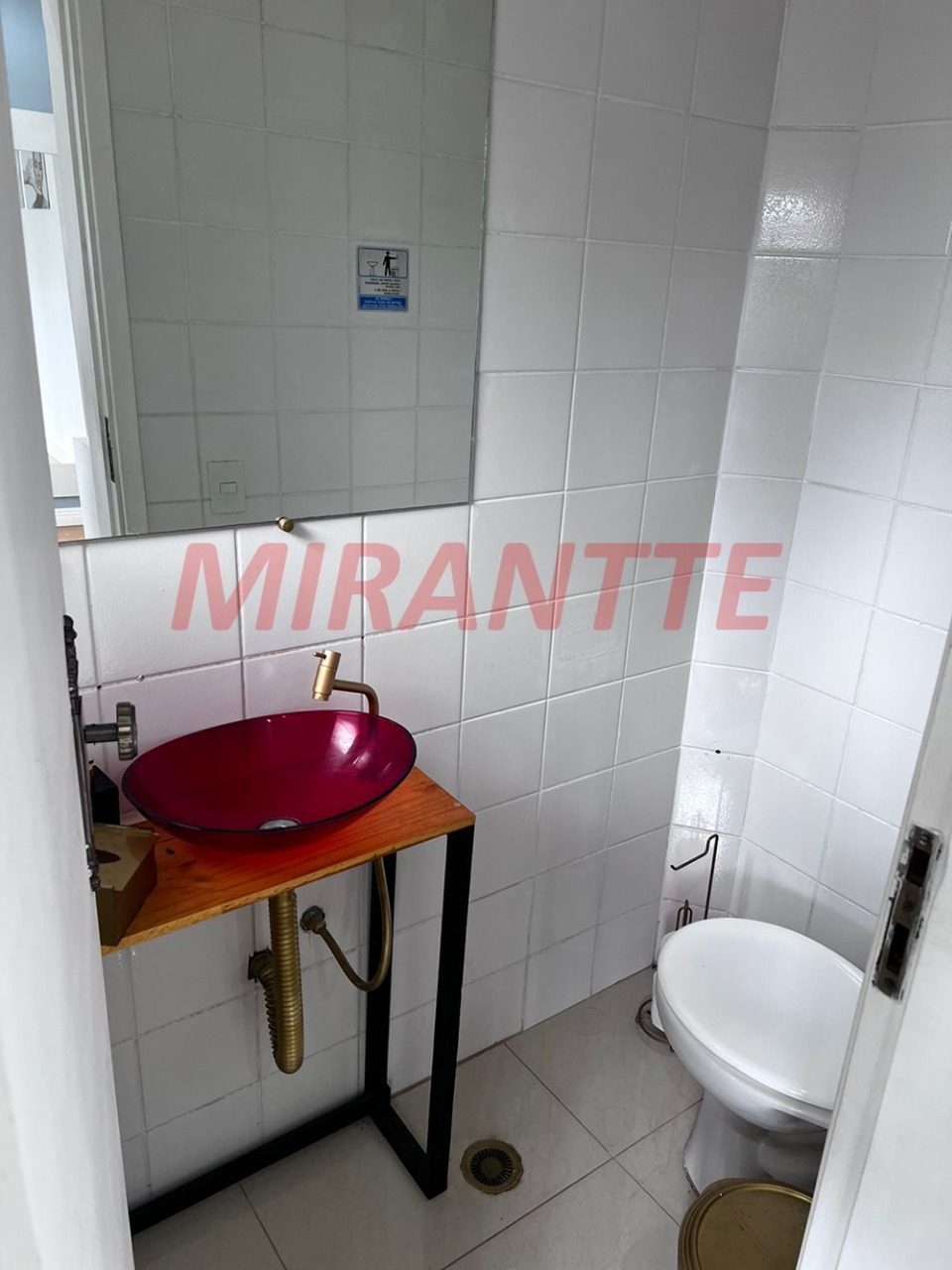 Comercial de 1.2m² em Roseira