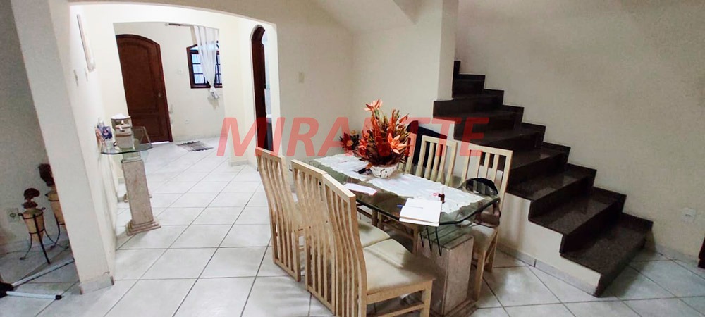 Sobrado de 267m² com 3 quartos em Cachoeira