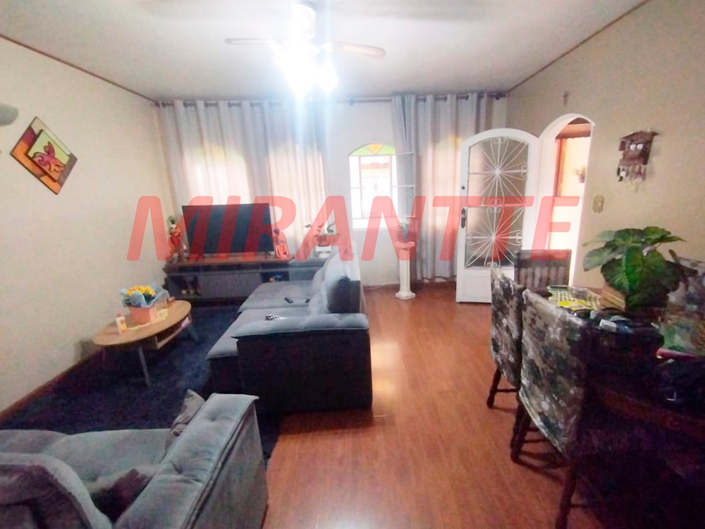 Sobrado de 120m² com 3 quartos em Jardim São João (Zona Norte)