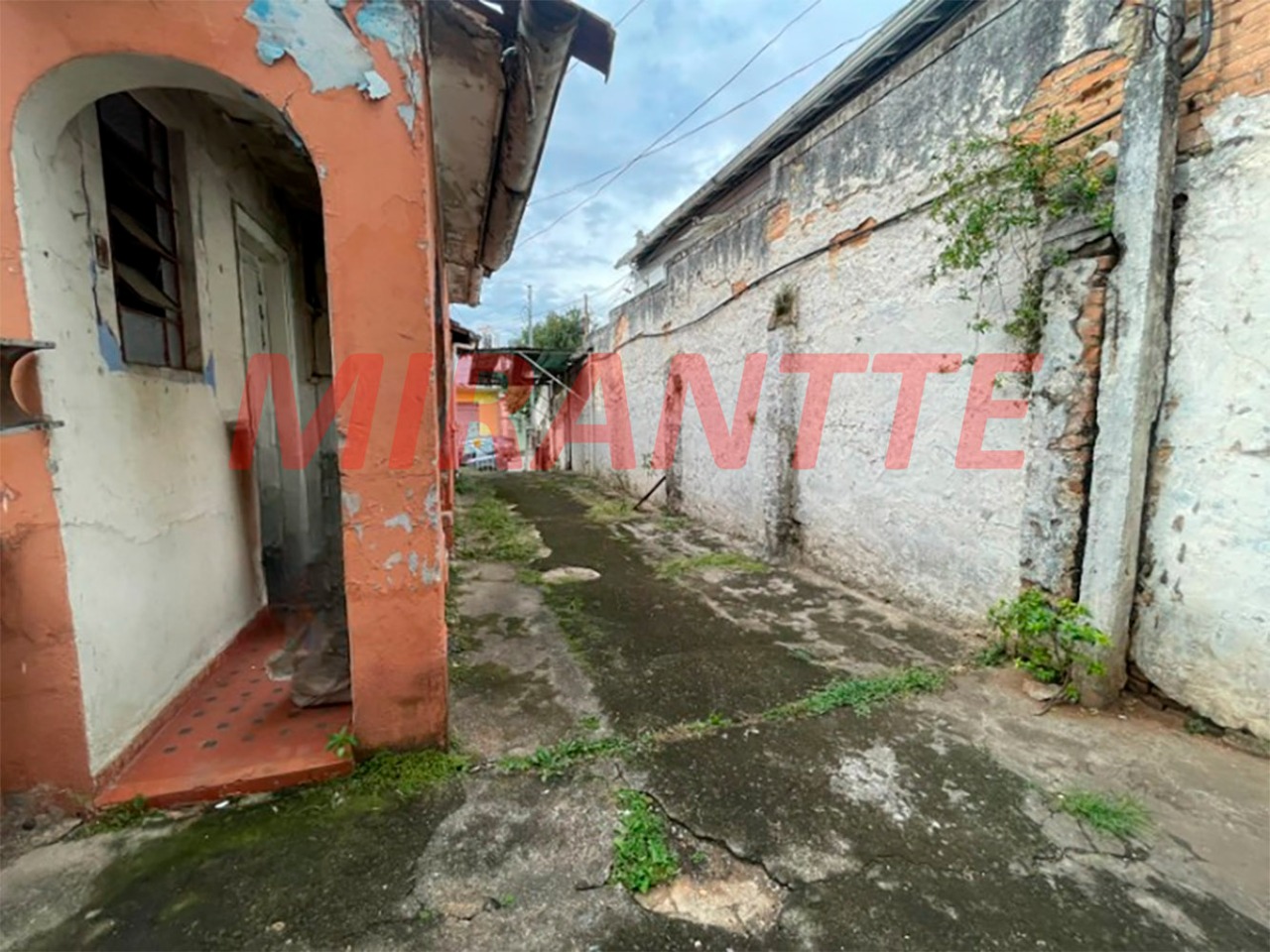 Terreno de 420m² em Parque Peruche