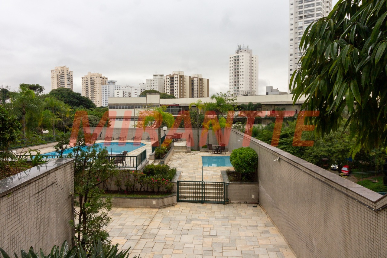 Apartamento de 160m² com 3 quartos em Santana
