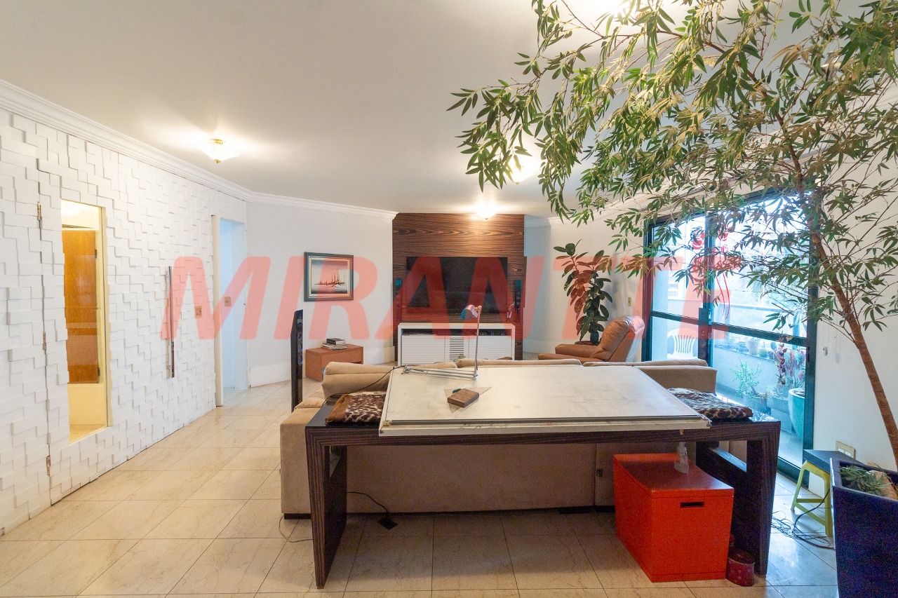 Apartamento de 160m² com 3 quartos em Santana
