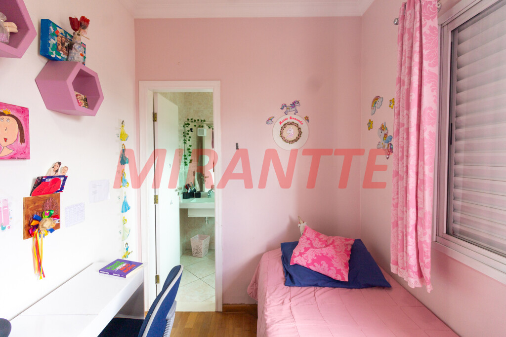 Sobrado de 204m² com 3 quartos em Vila Mazzei