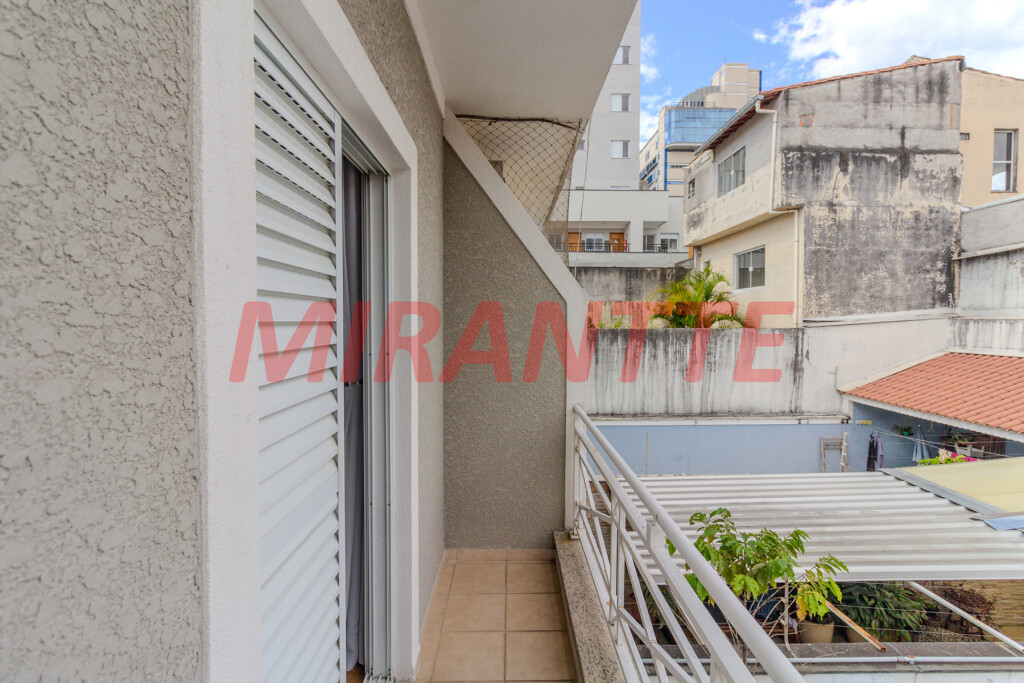 Sobrado de 204m² com 3 quartos em Vila Mazzei