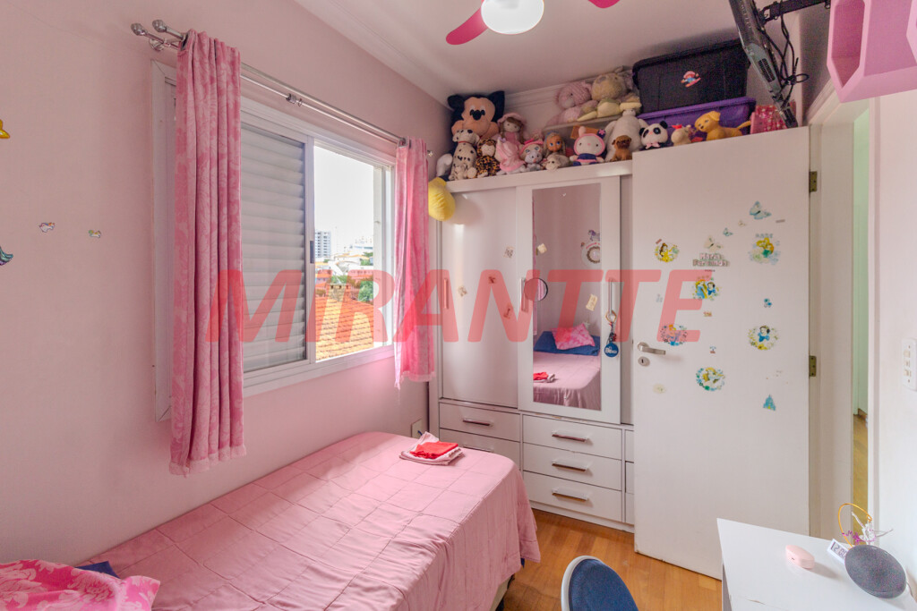 Sobrado de 204m² com 3 quartos em Vila Mazzei