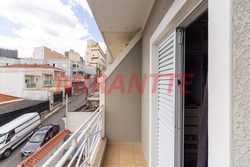Sobrado de 204m² com 3 quartos em Vila Mazzei