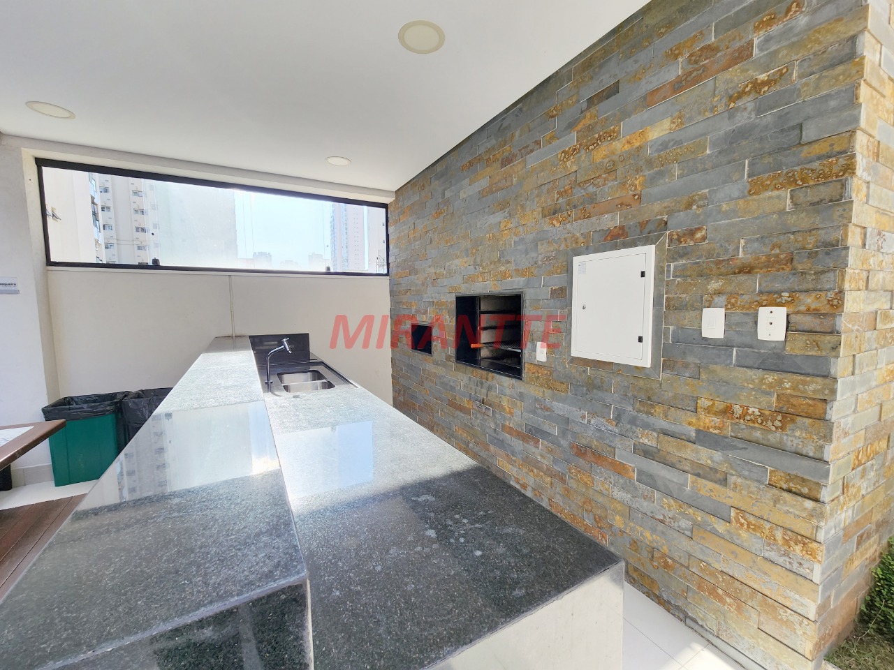 Apartamento de 192m² com 3 quartos em Campo Belo