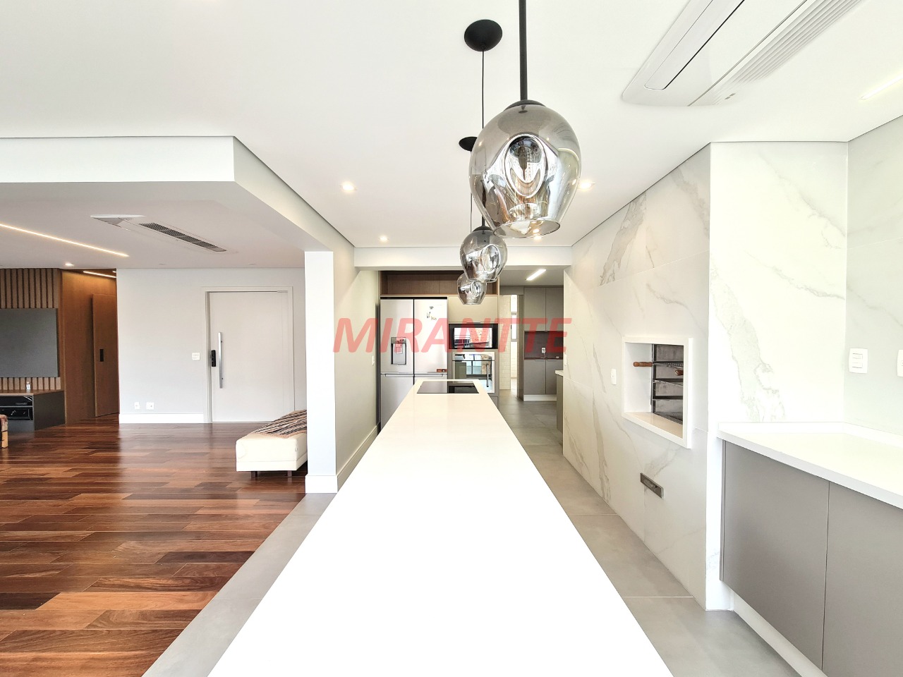 Apartamento de 192m² com 3 quartos em Campo Belo