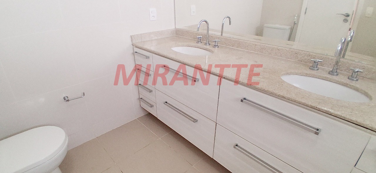 Cond. fechado de 198m² com 3 quartos em Tucuruvi