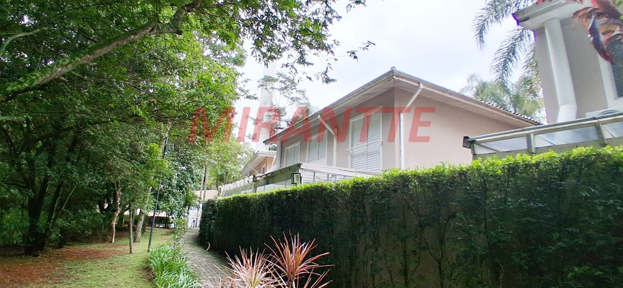 Cond. fechado de 198m² com 3 quartos em Tucuruvi