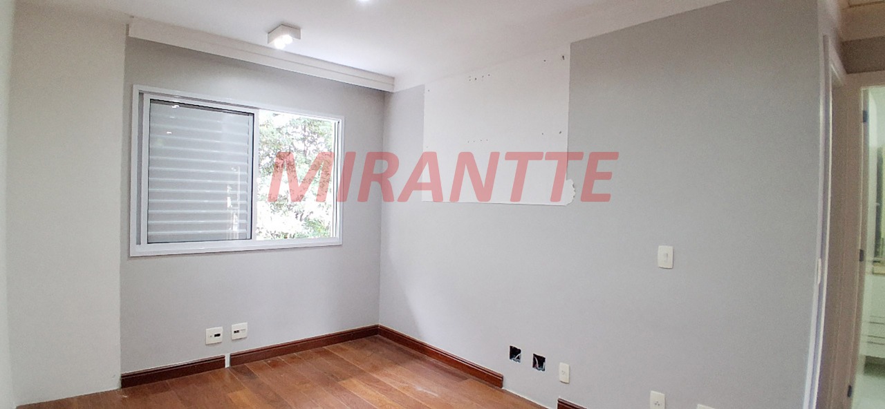 Cond. fechado de 198m² com 3 quartos em Tucuruvi