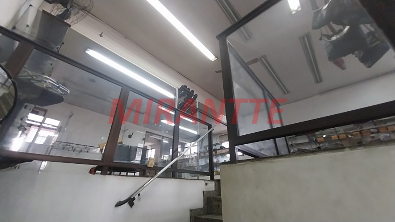 Comercial de 154m² em Santana