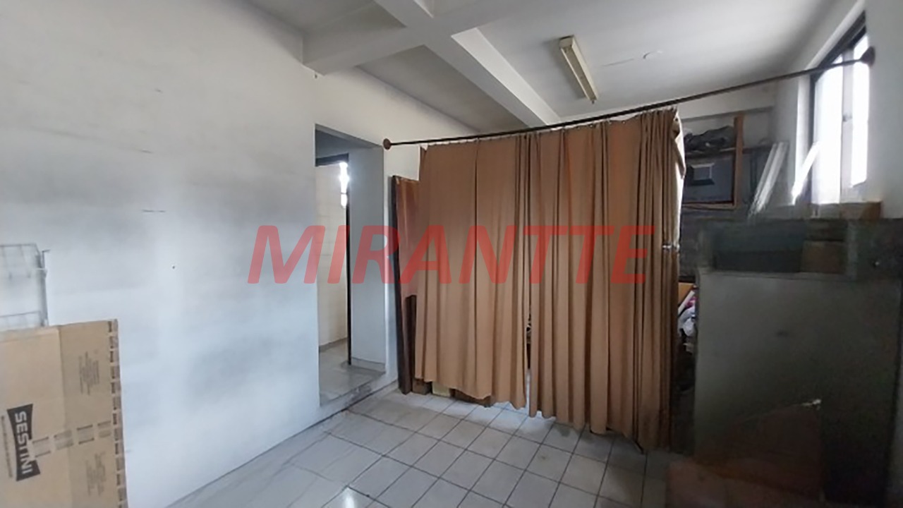 Comercial de 154m² em Santana
