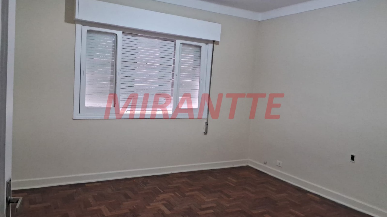 Sobrado de 197m² com 4 quartos em Parada Inglesa