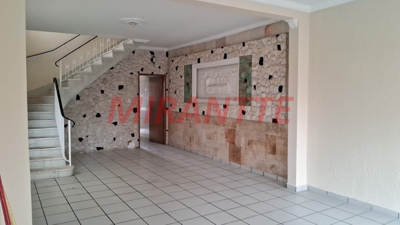 Sobrado de 197m² com 4 quartos em Parada Inglesa