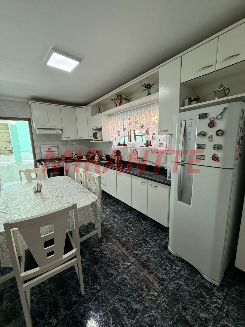 Sobrado de 250m² com 3 quartos em Vila Rosália