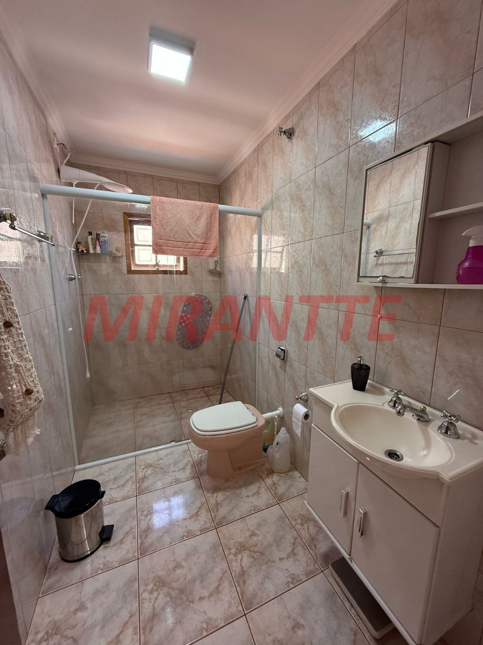 Sobrado de 250m² com 3 quartos em Vila Rosália