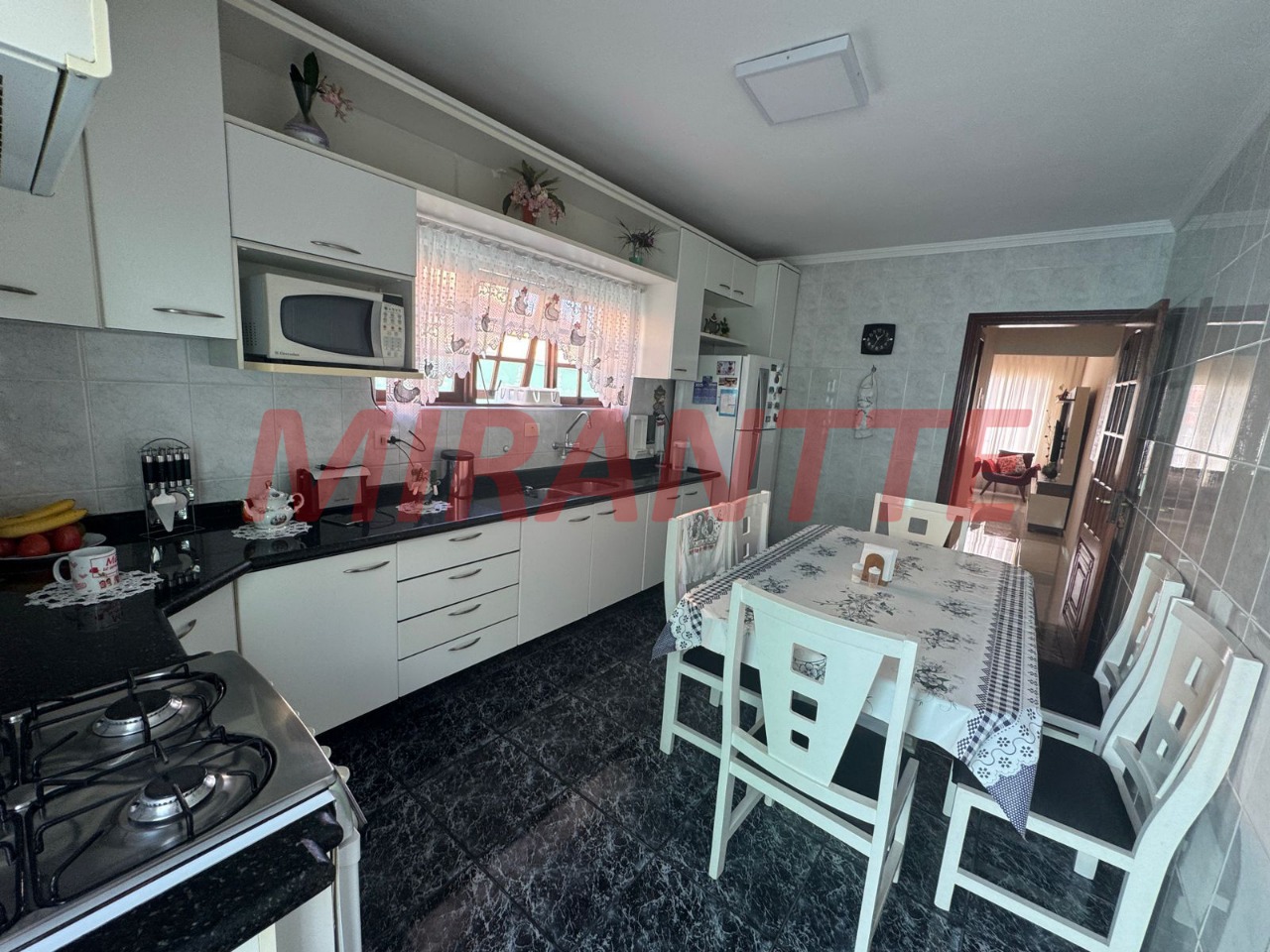 Sobrado de 250m² com 3 quartos em Vila Rosália