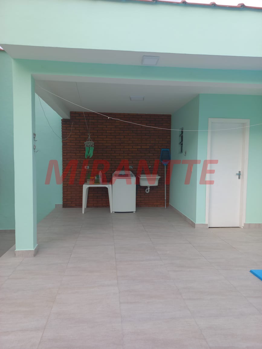 Sobrado de 250m² com 3 quartos em Vila Rosália