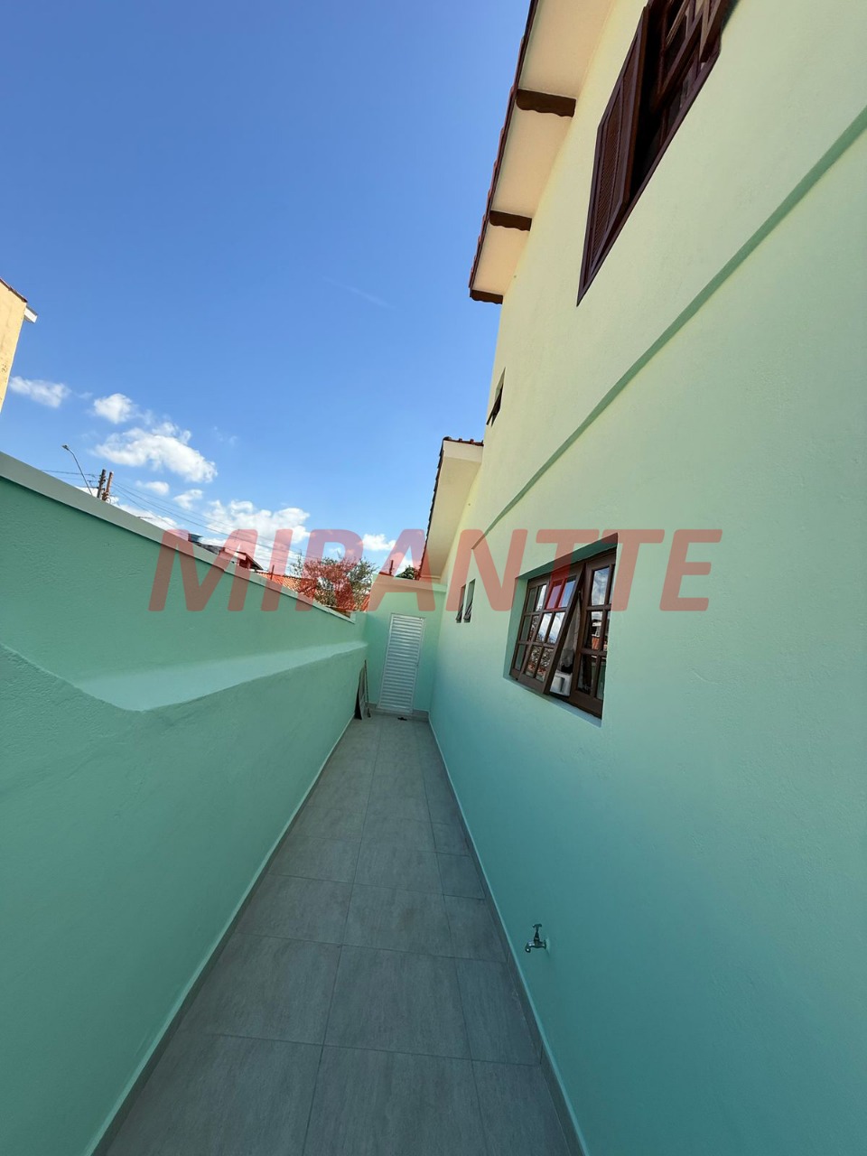 Sobrado de 250m² com 3 quartos em Vila Rosália
