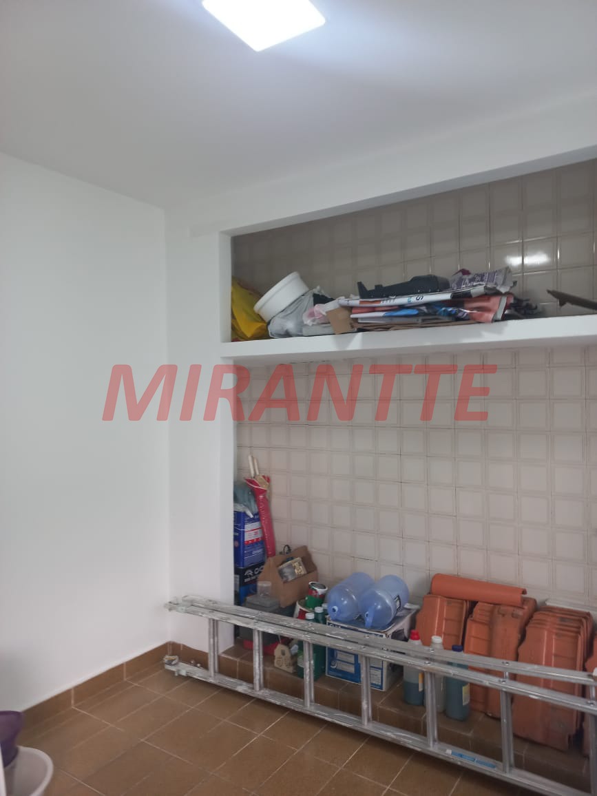 Sobrado de 250m² com 3 quartos em Vila Rosália