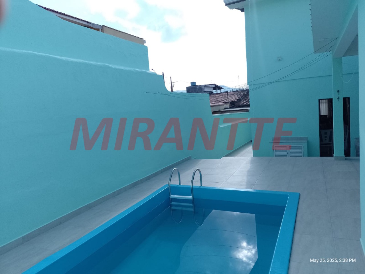Sobrado de 250m² com 3 quartos em Vila Rosália