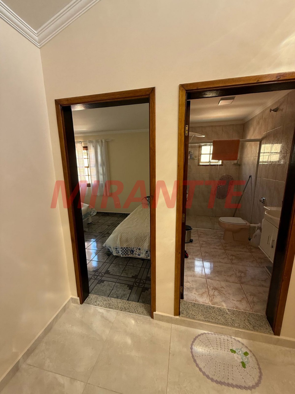 Sobrado de 250m² com 3 quartos em Vila Rosália