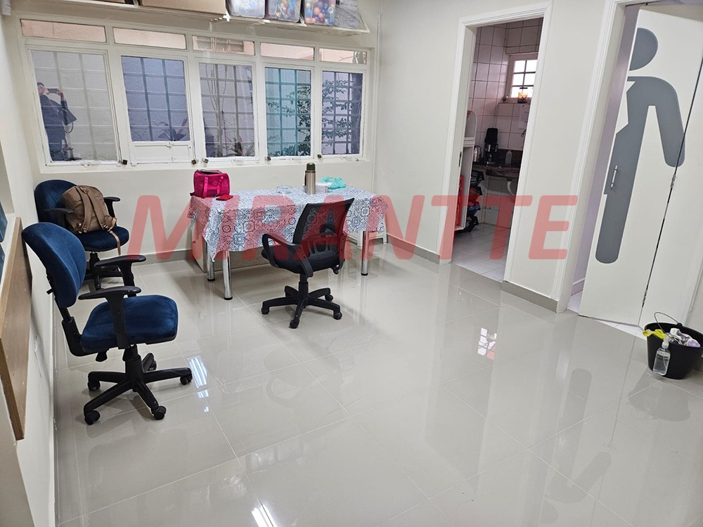 Comercial de 136m² em Santana