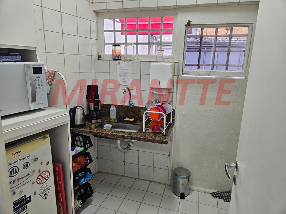 Comercial de 136m² em Santana