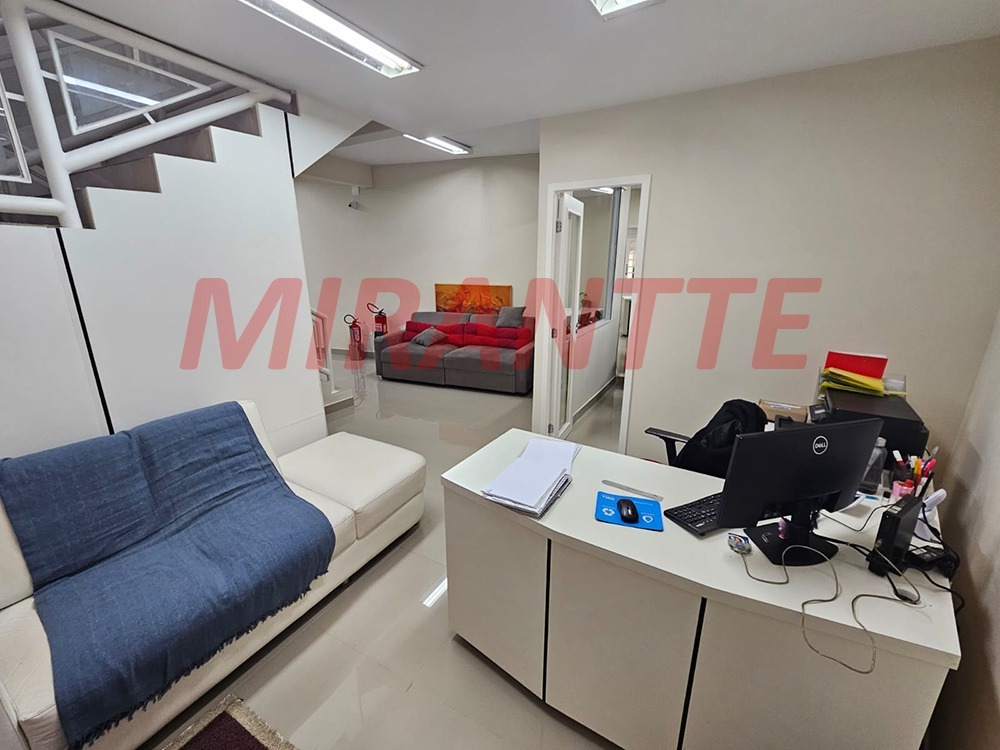 Comercial de 136m² em Santana