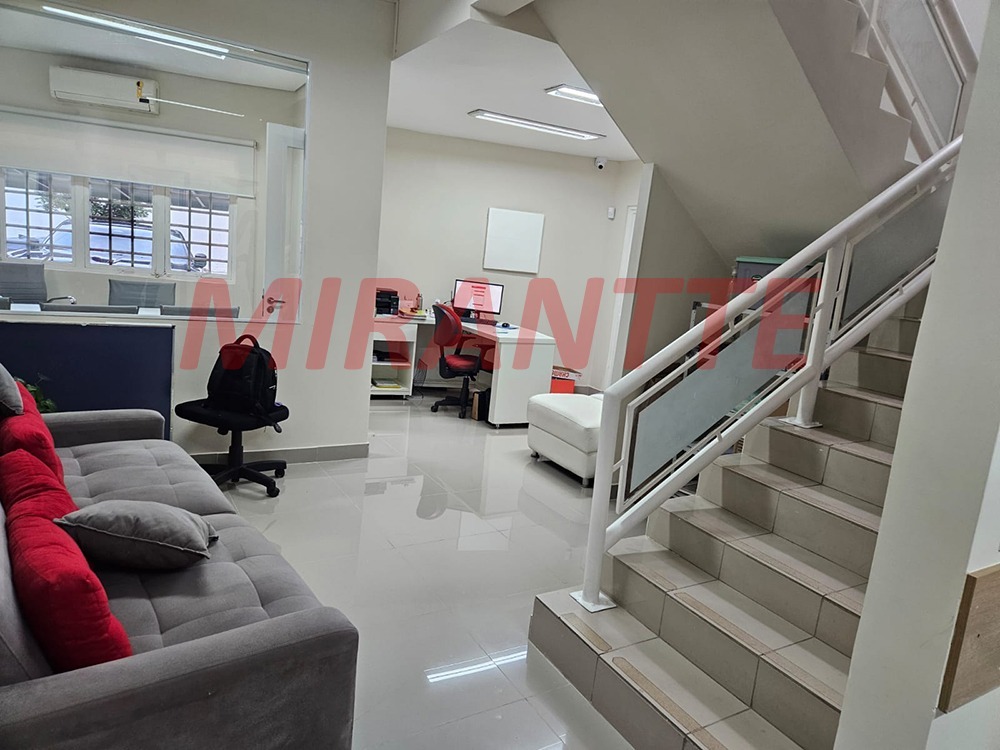 Comercial de 136m² em Santana