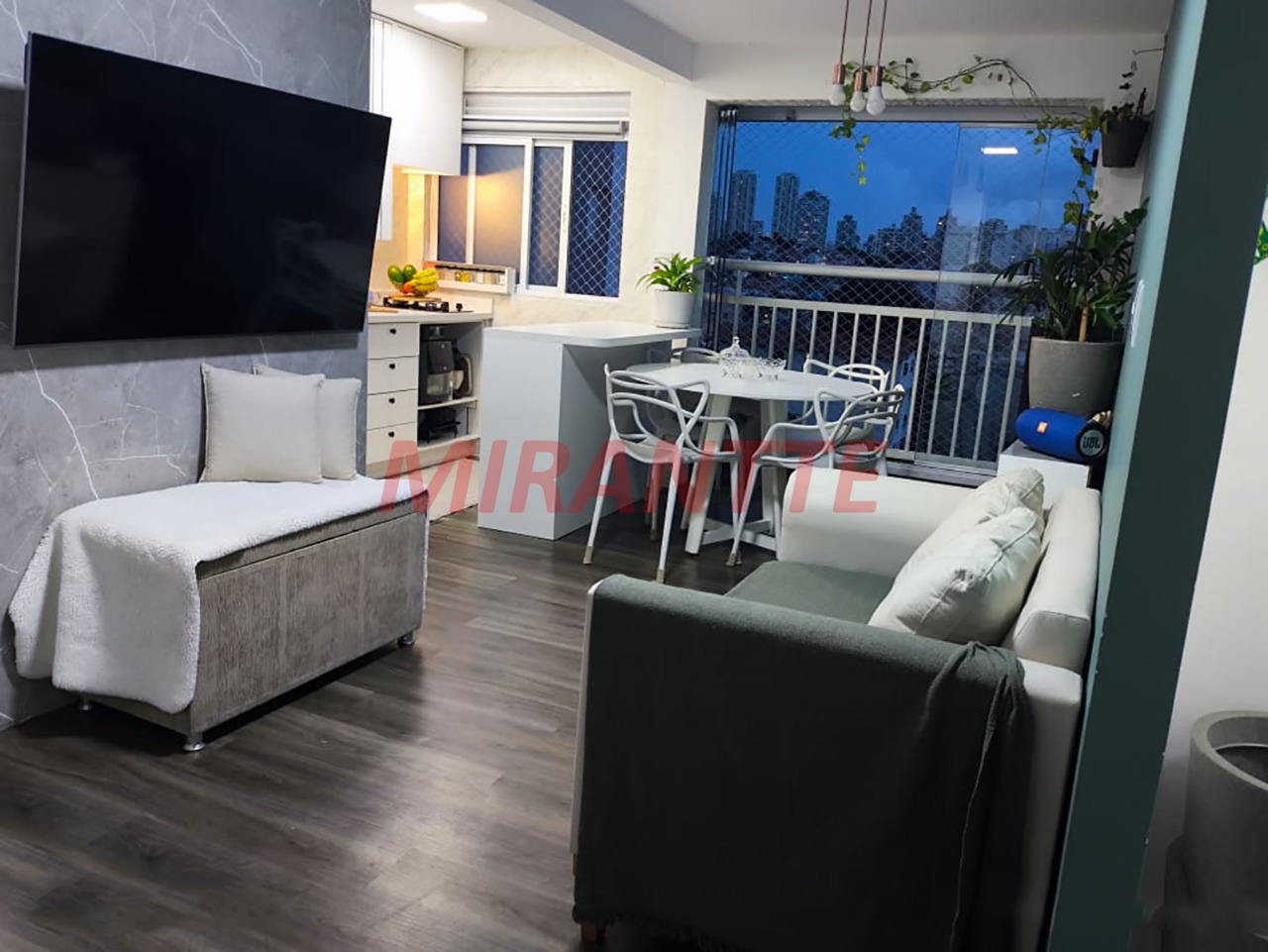 Apartamento de 55m² com 2 quartos em Vila Aurora (Zona Norte)