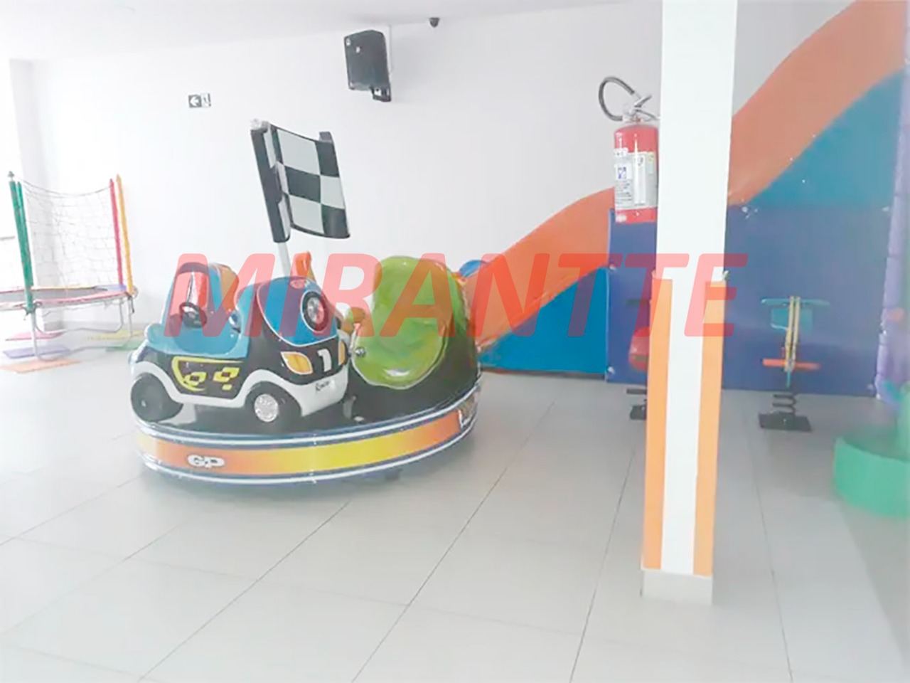 Comercial de 572m² em Carandiru