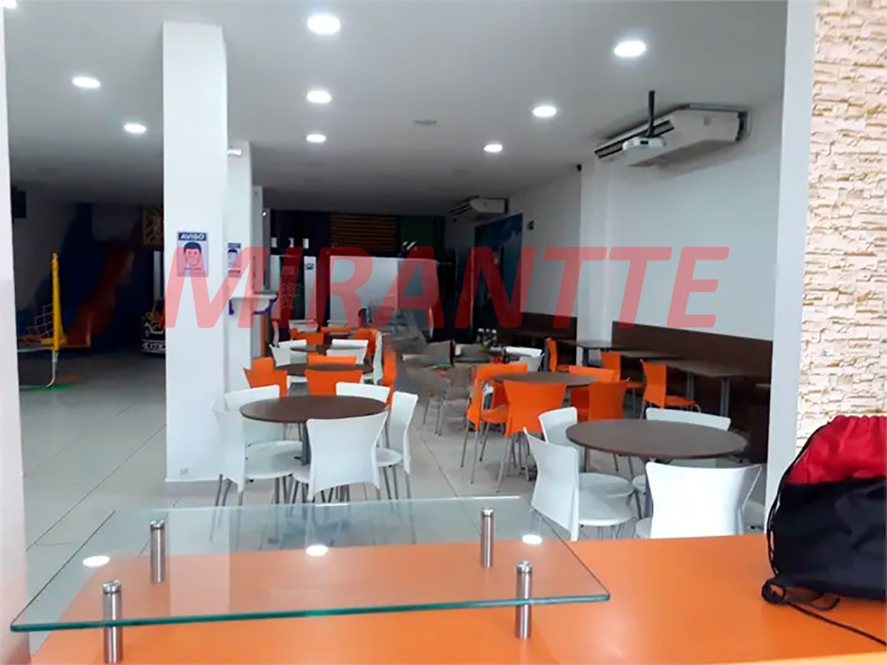 Comercial de 572m² em Carandiru