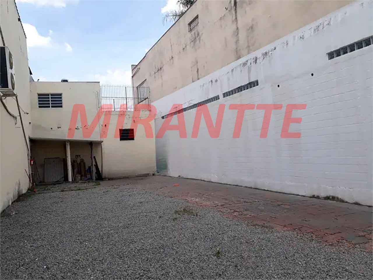 Comercial de 572m² em Carandiru