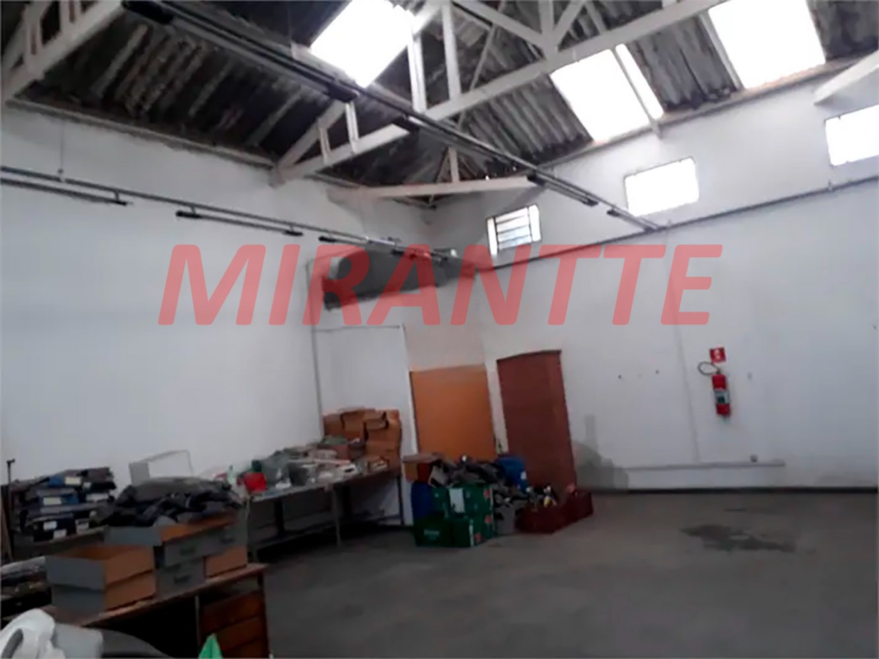 Comercial de 572m² em Carandiru