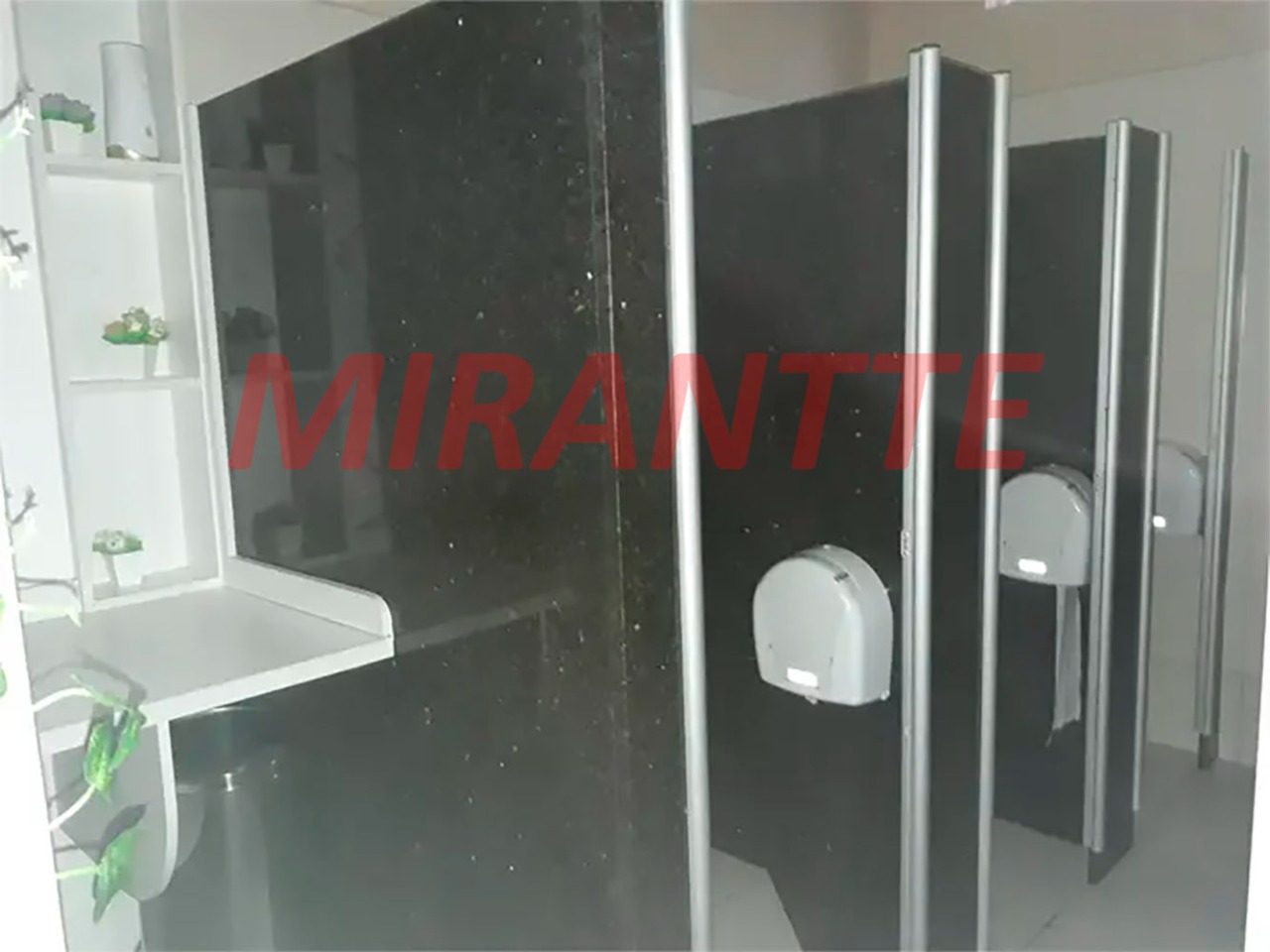 Comercial de 572m² em Carandiru
