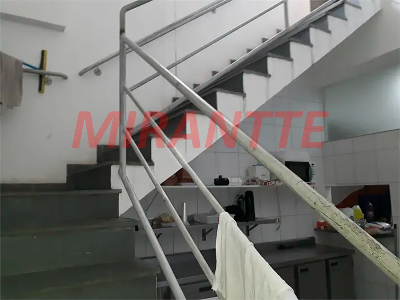 Comercial de 572m² em Carandiru