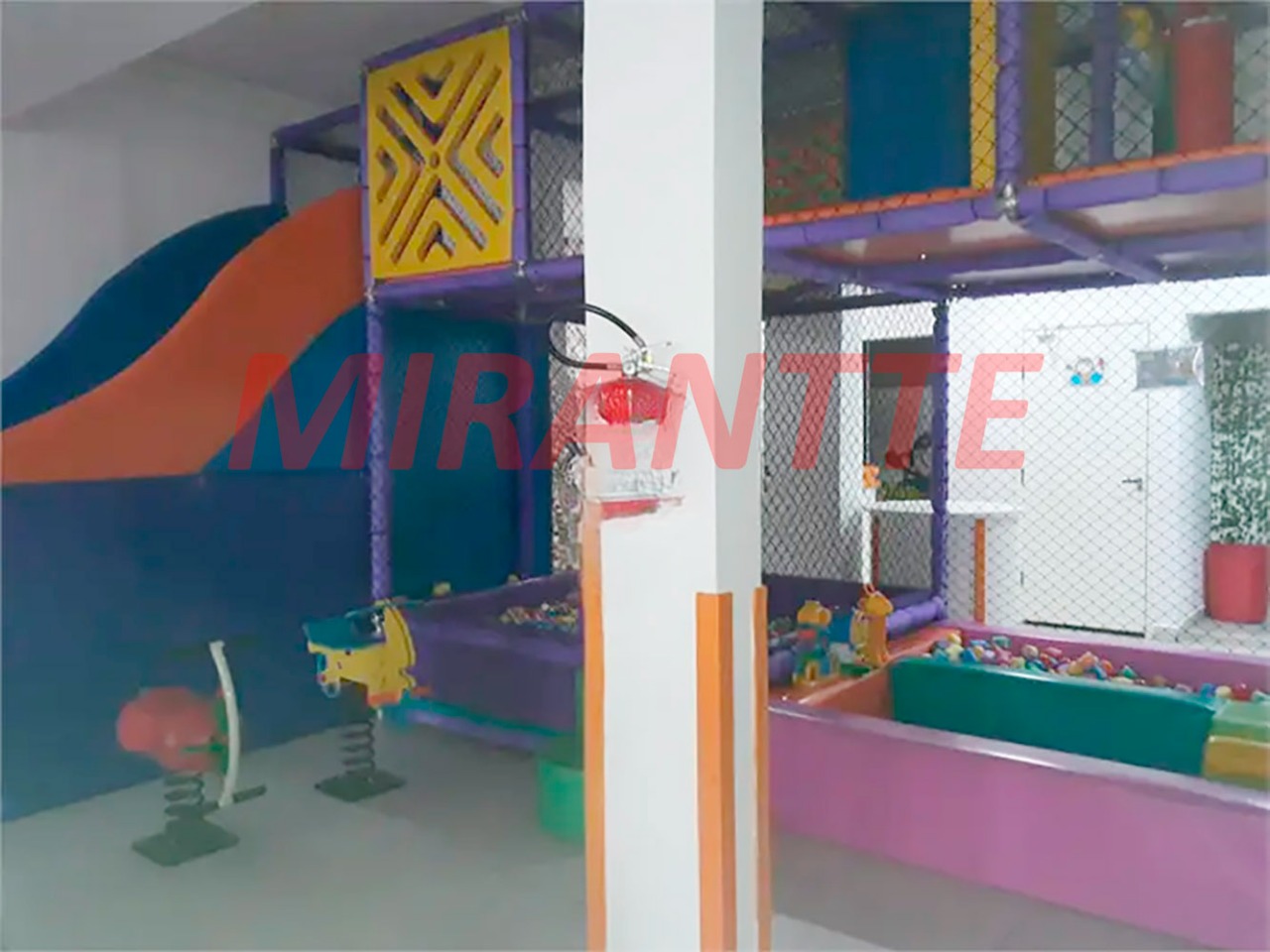 Comercial de 572m² em Carandiru